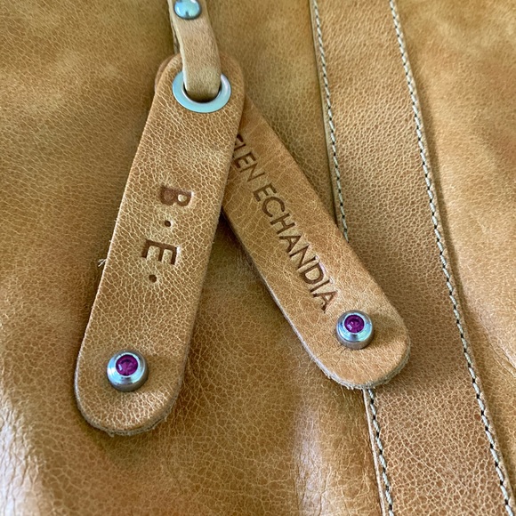 Belen Echandia Tan Matte Stroke Bag - Picture 2 of 10